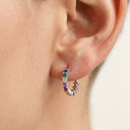 Orecchini a Semicerchio Arcobaleno con Zirconi Multicolor In Argento 925