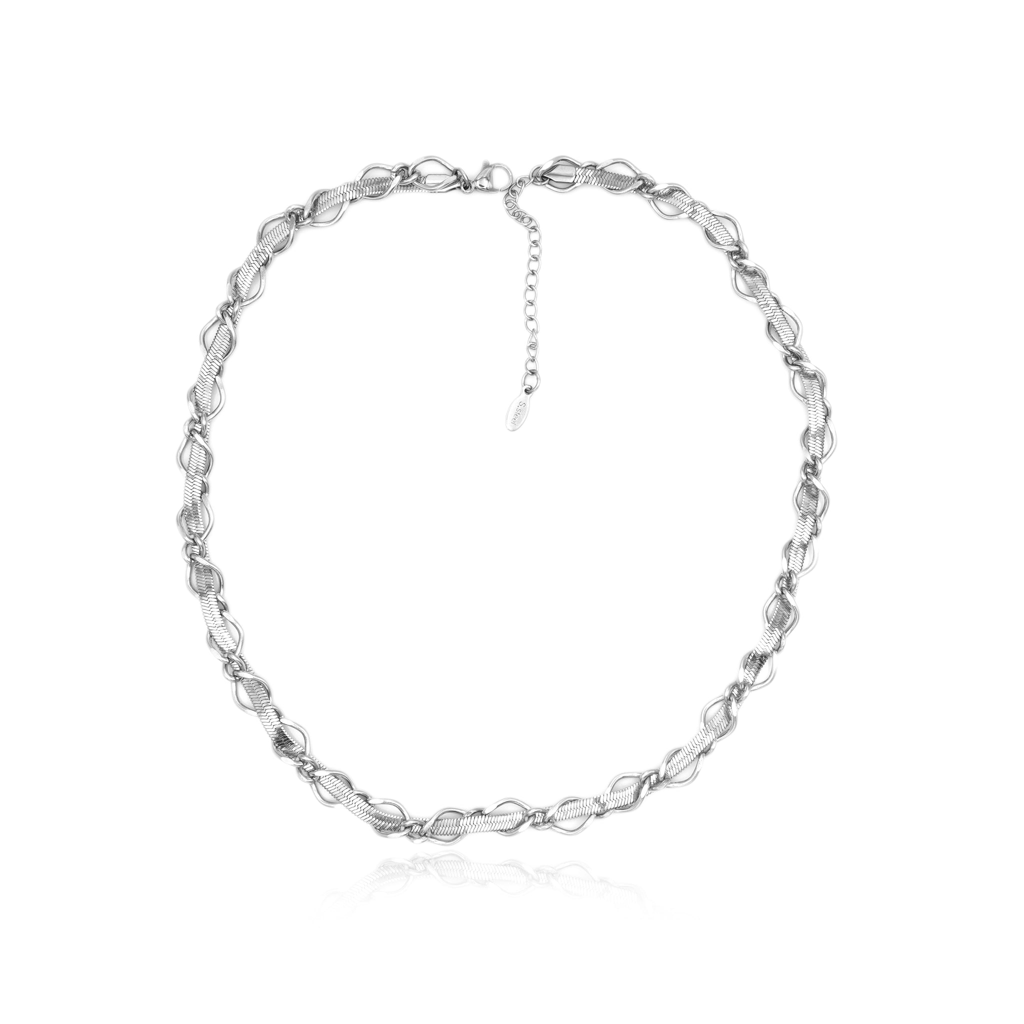 Collana in Acciaio con Design Intrecciato