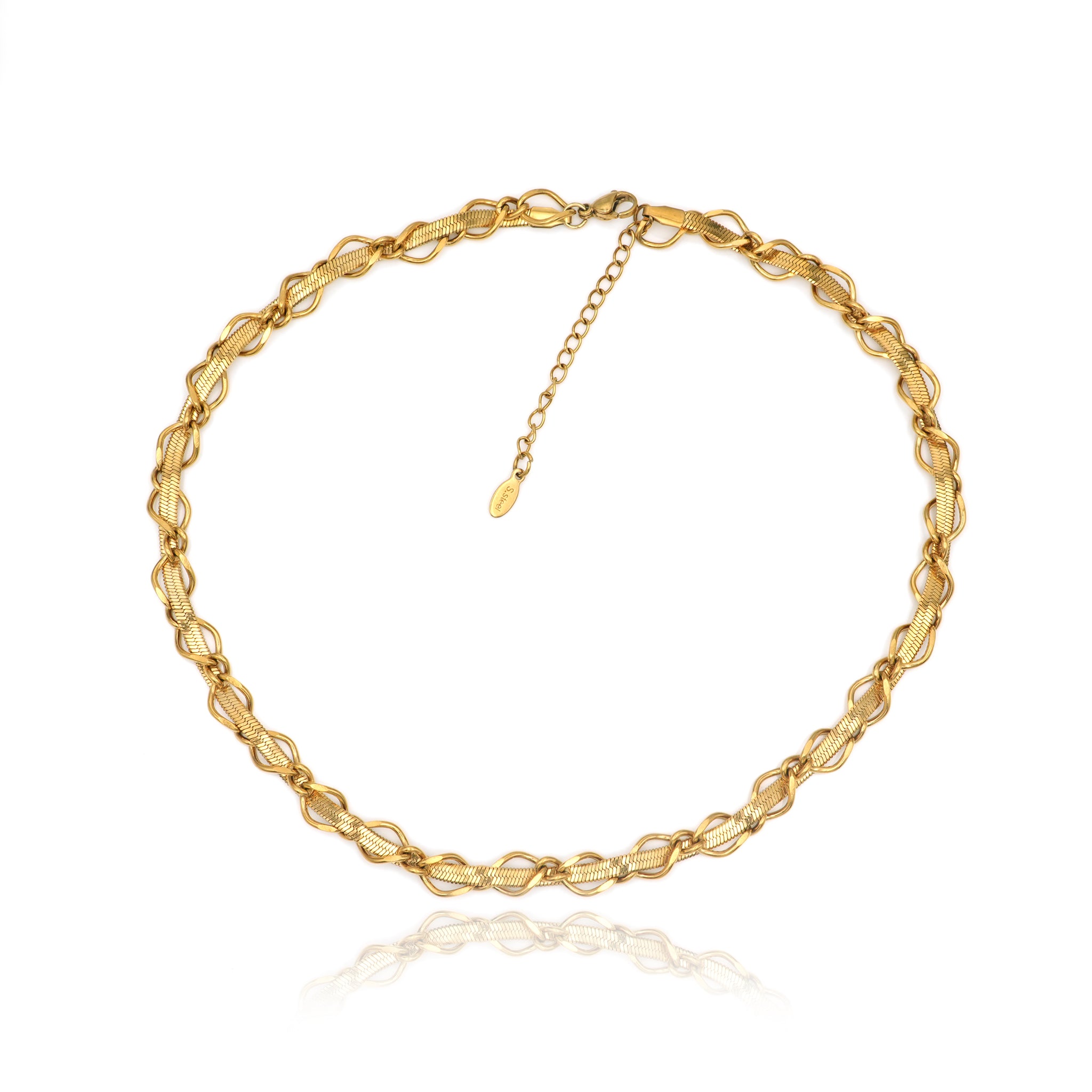 Collana in Acciaio con Design Intrecciato