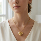 Collana con Grande Cuore Bombato In Acciaio Inossidabile