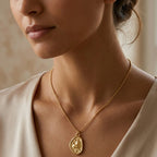 Collana Medaglia Martellata con Cuore e Stelle In Acciaio Inossidabile