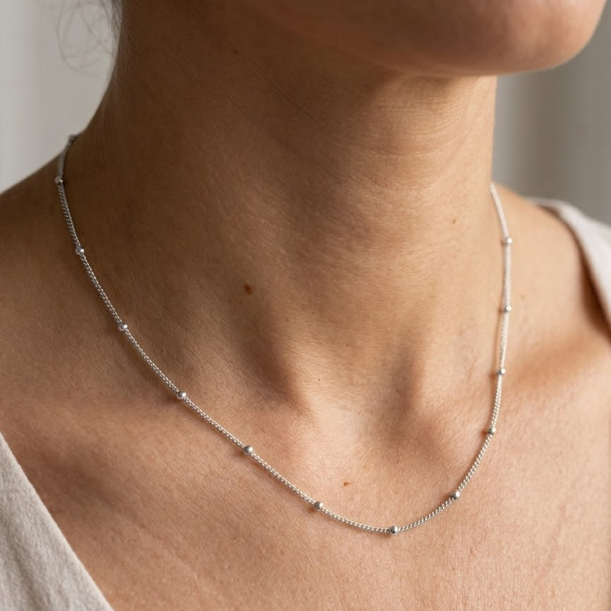 Collana Girocollo Sottile con Palline In Acciaio Inossidabile