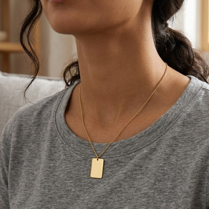 Collana con Targhetta Rettangolare In Acciaio Inossidabile