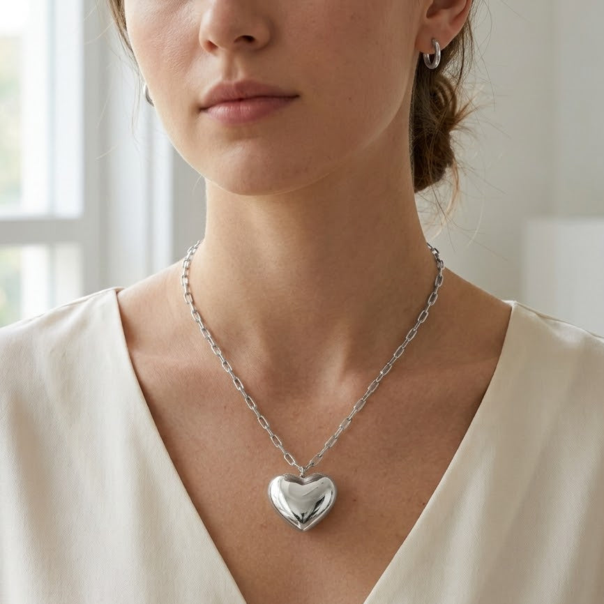 Collana con Grande Cuore Bombato In Acciaio Inossidabile