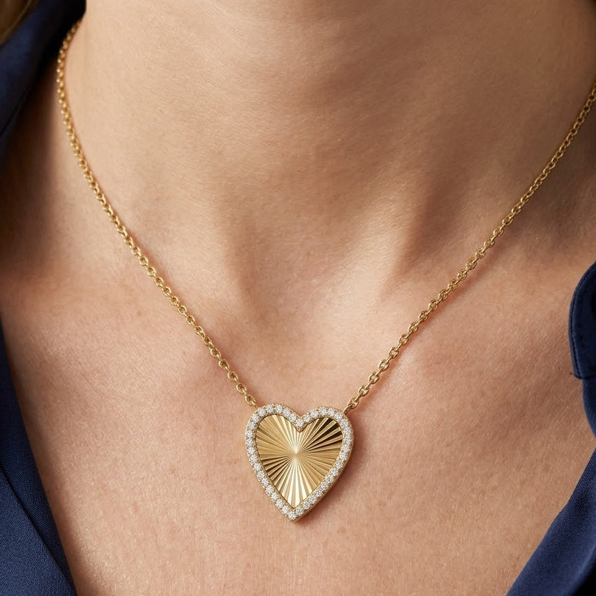 Collana con Cuore Zigrinato e Zirconi In Acciaio Inossidabile