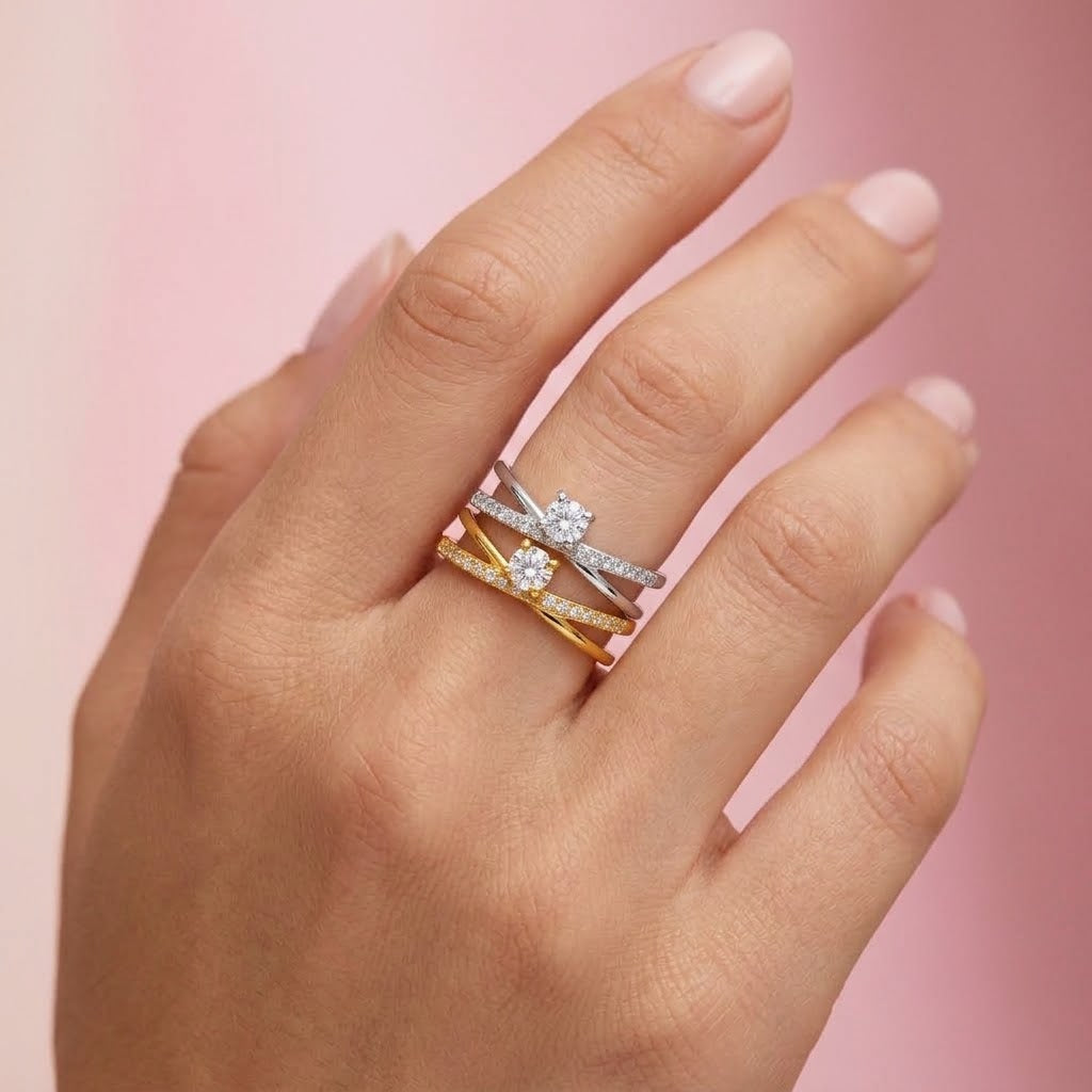 Anello Solitario a Fasce Incrociate con Pavé di Zirconi In Acciaio Inossidabile