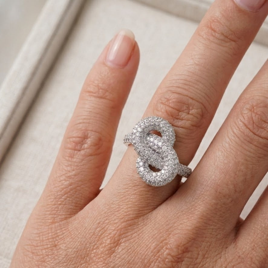 Anello con Nodo di Zirconi In Acciaio Inossidabile
