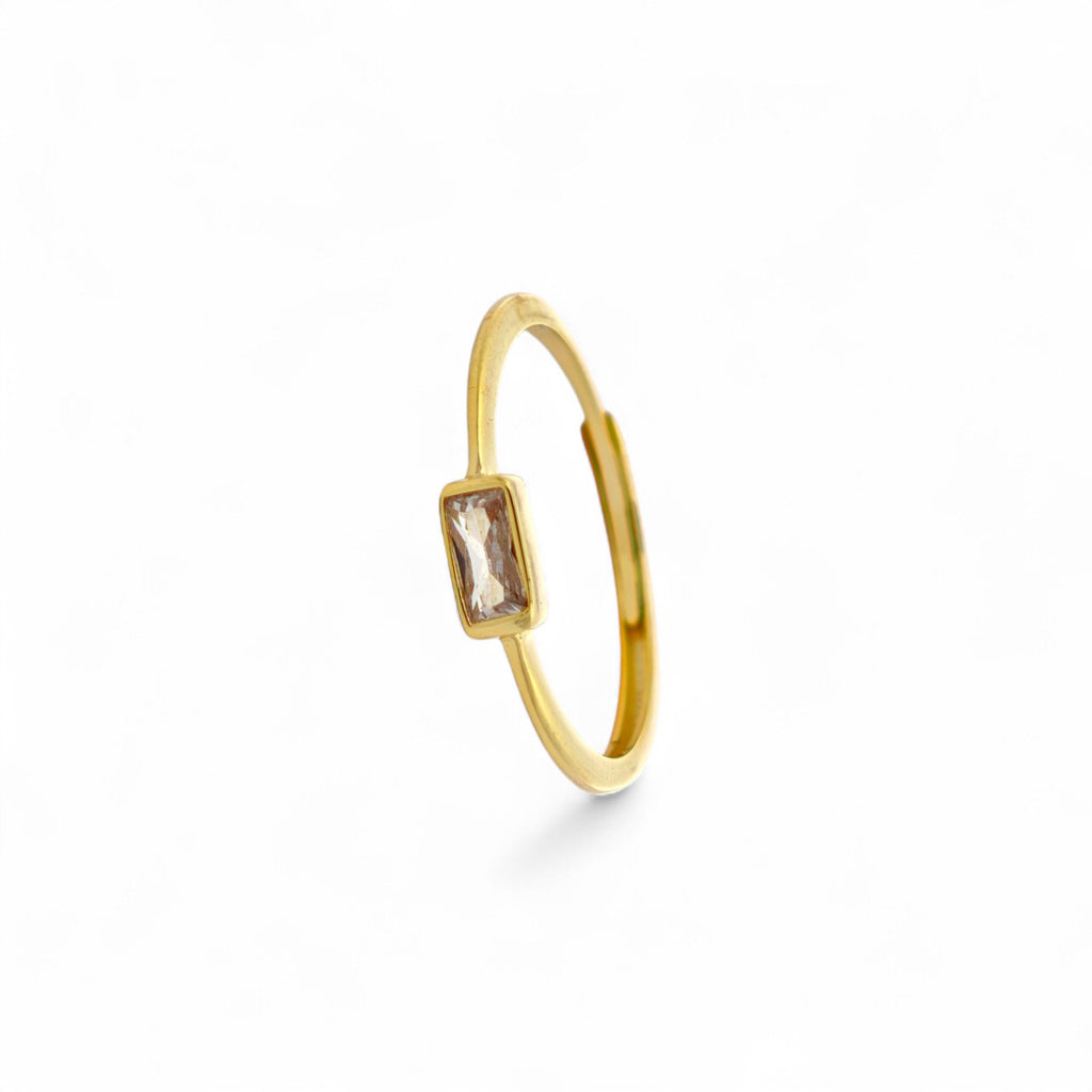 Anello in Argento con Rettangolo Elegante