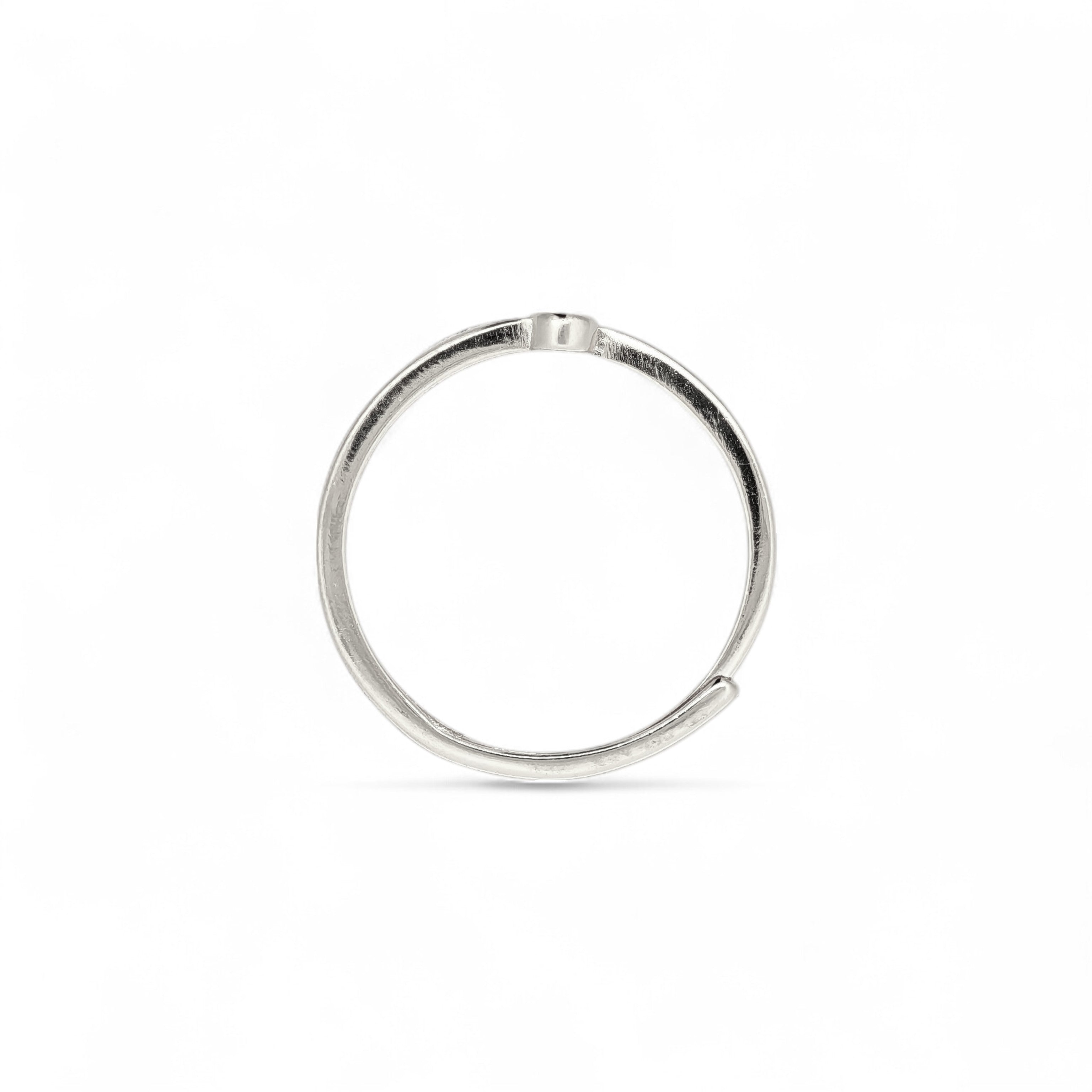 Anello Minimal in Argento con Zirconi