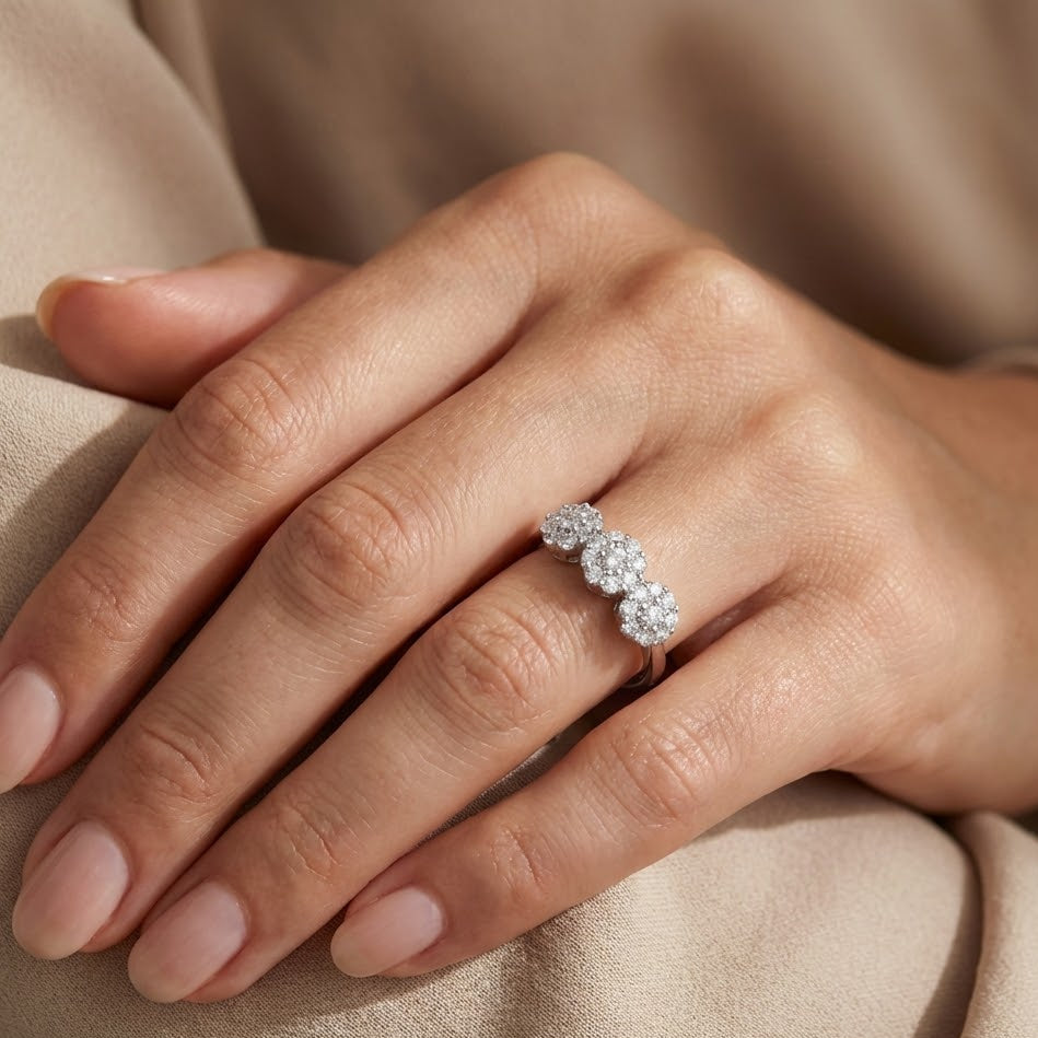 Anello con Fiori Brillantati In Argento 925