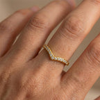 Anello a V con Cristalli In Acciaio Inossidabile
