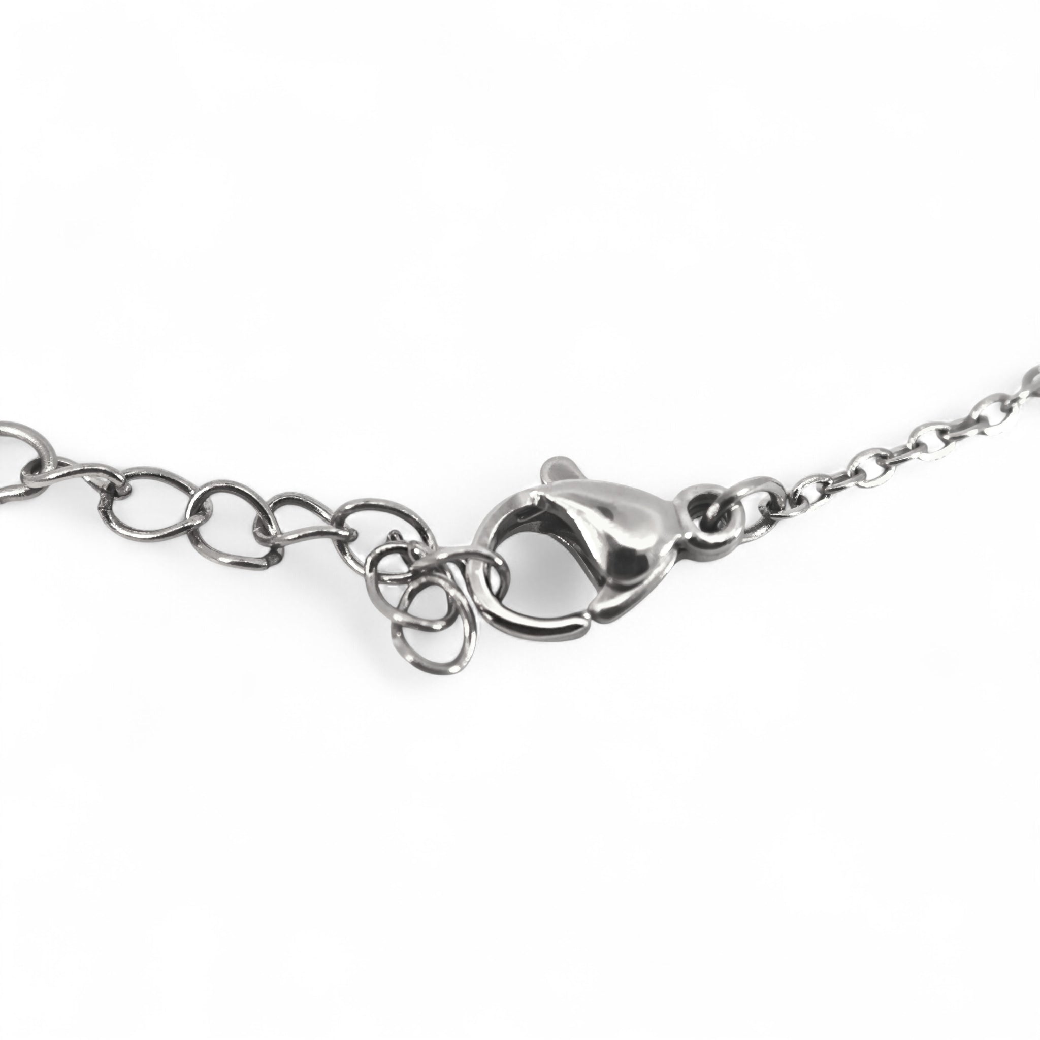 Bracciale con Cuori Contornati da Zirconi Luminosi in Acciaio Inossidabile