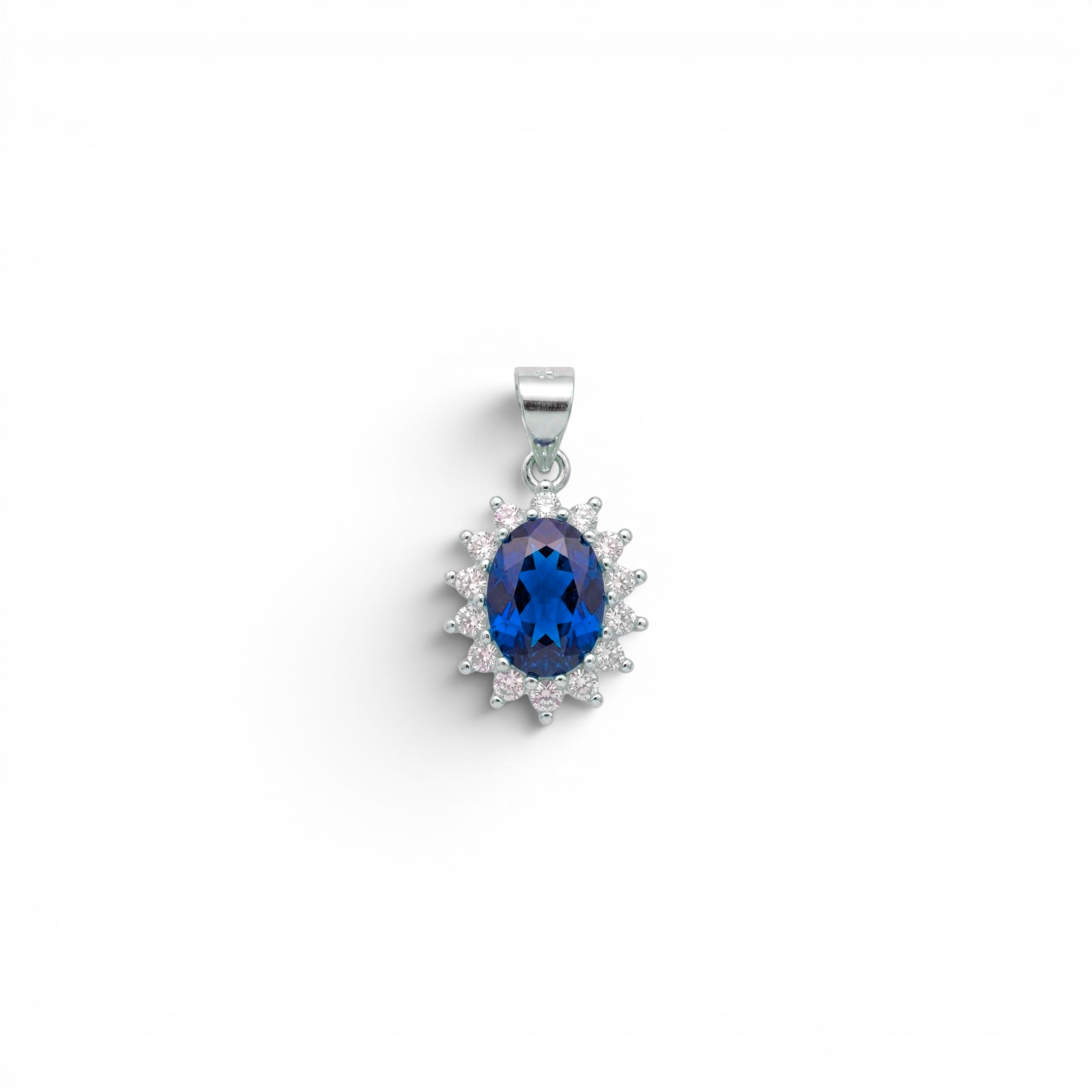 Ciondolo Ovale Kate con Zirconi In Argento 925
