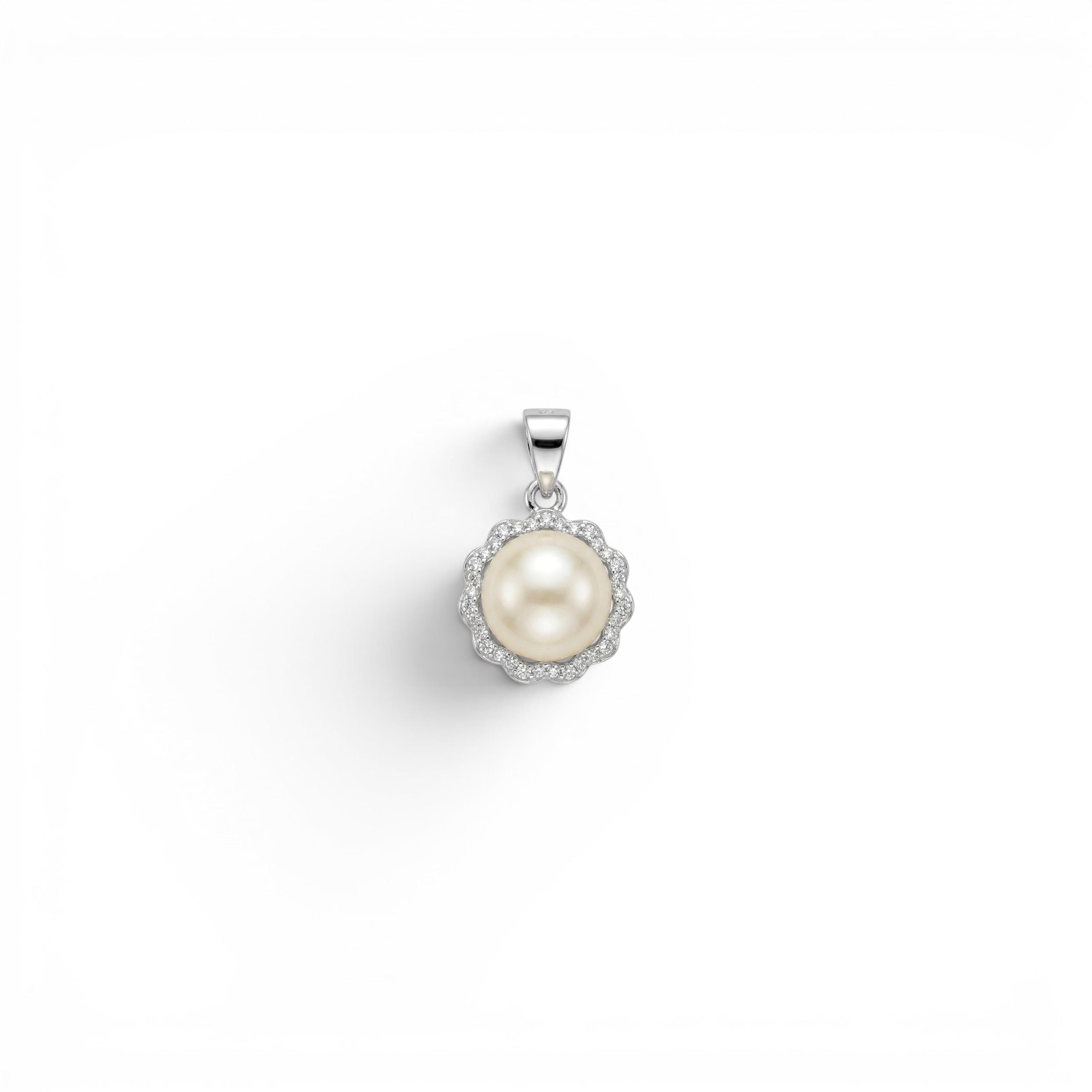 Ciondolo Perla con Contorno di Zirconi In Argento 925