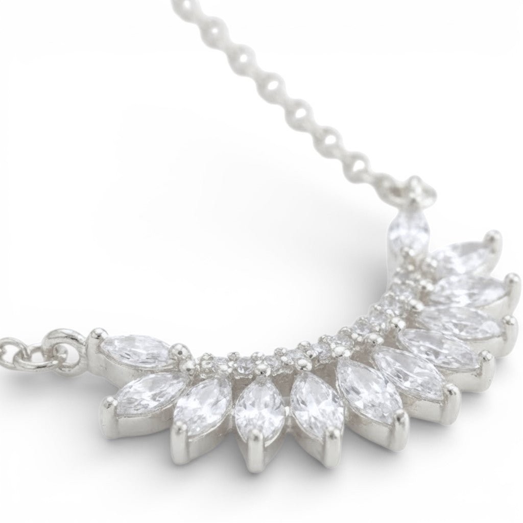 Collana Luce Incastonata con Pendente e Zirconi In Argento 925