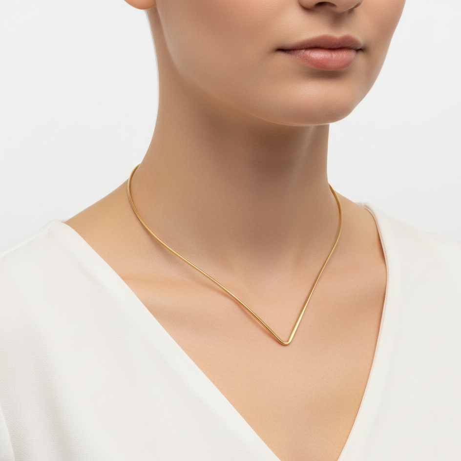 Girocollo Rigido Aperto a Forma di V in Acciaio Inossidabile