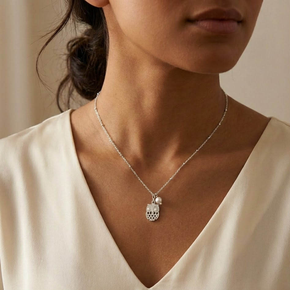Collana Civetta e Perla In Acciaio Inossidabile