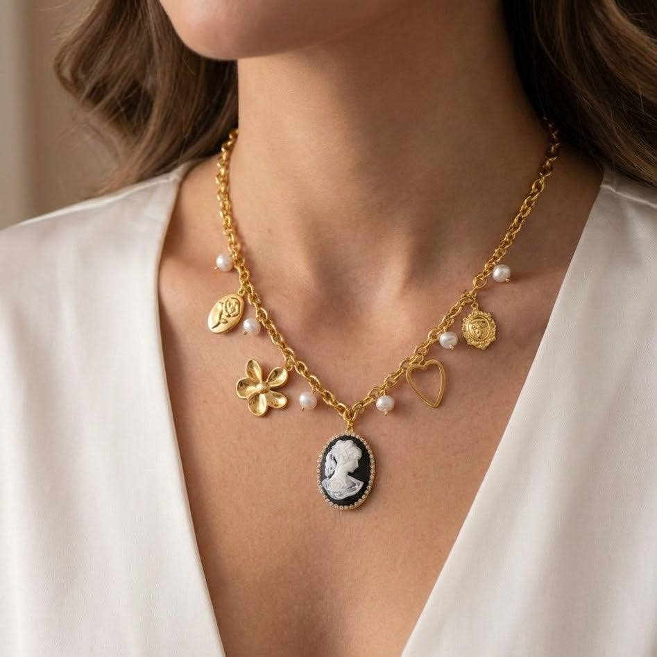 Collana con Cameo e Charms Multisimbolici In Acciaio Inossidabile