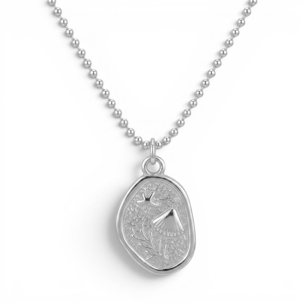 Collana Medaglia Marina Sabbiata con Conchiglia e Corallo In Acciaio Inossidabile