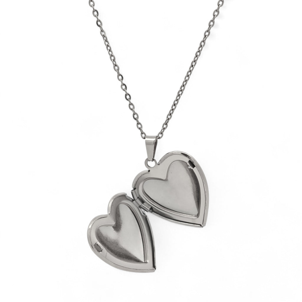 Collana in Acciaio con Ciondolo a Cuore Apribile