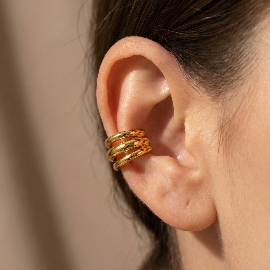 Ear Cuff Scultoreo a Fascia Incrociata in Acciaio Inossidabile