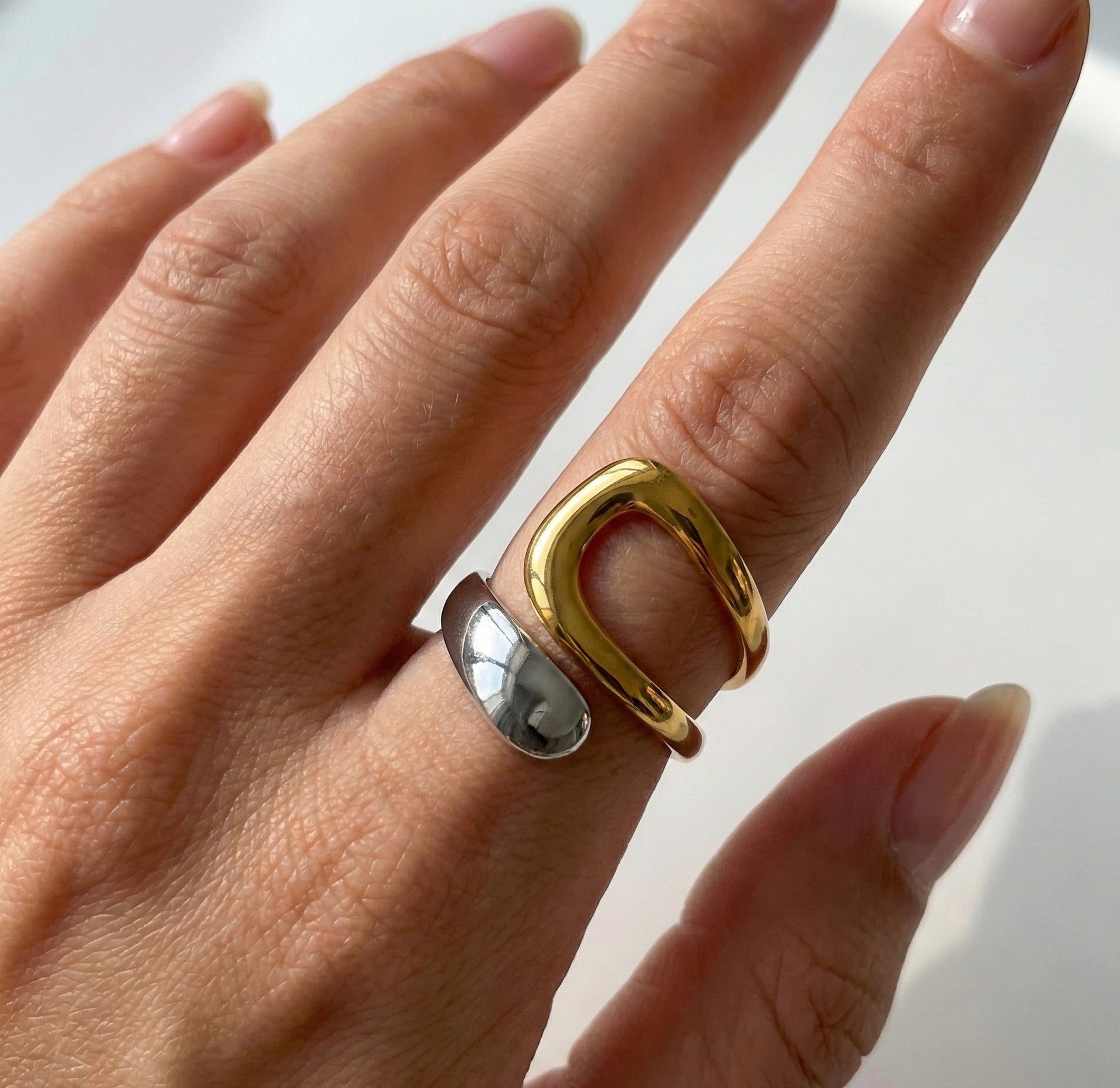 Anello Fascia Aperta a Spirale Bicolore in Acciaio Inossidabile