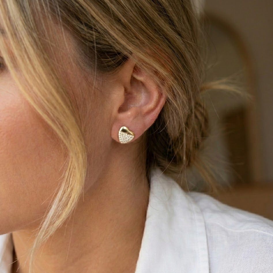 Orecchini Cuore Radiante con Pavé di Brillanti In Argento 925