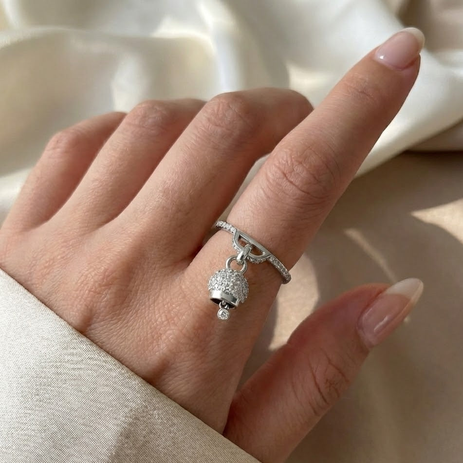 Anello Regolabile con Campanella Portafortuna In Acciaio Inossidabile