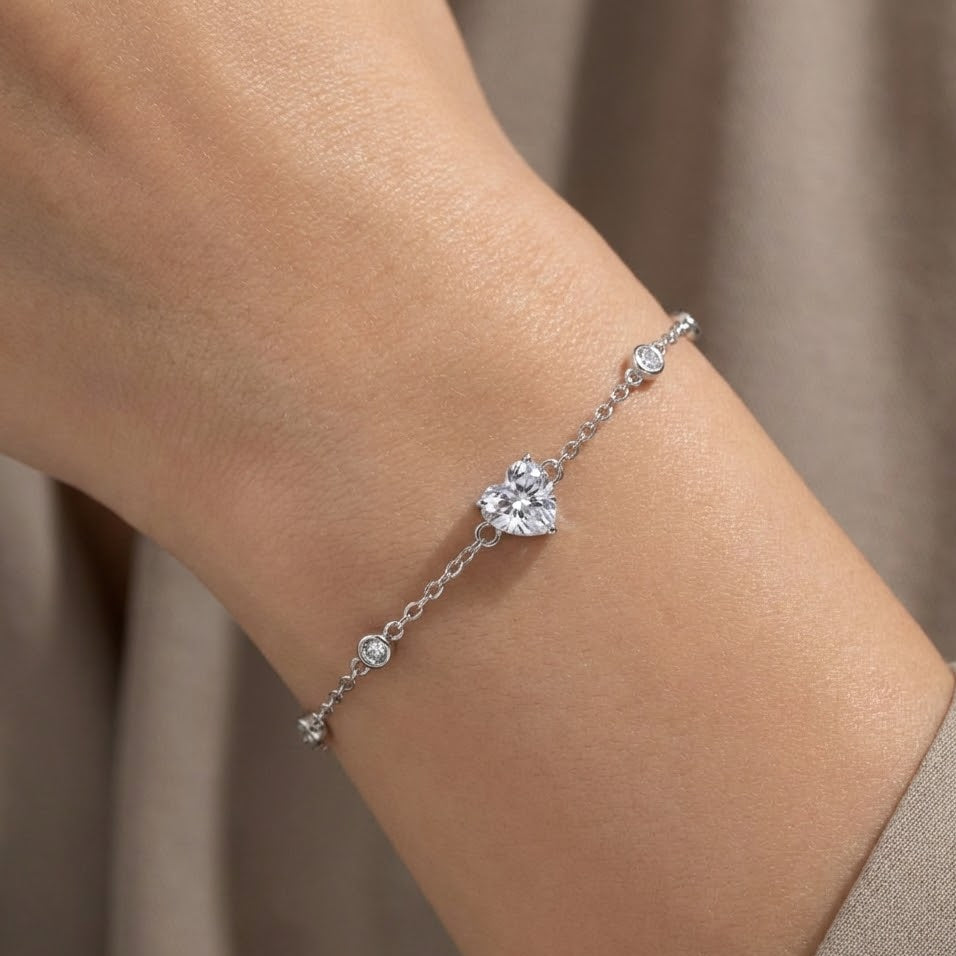 Bracciale con Cuore Pendente e Sfere Zirconate In Acciaio Inossidabile