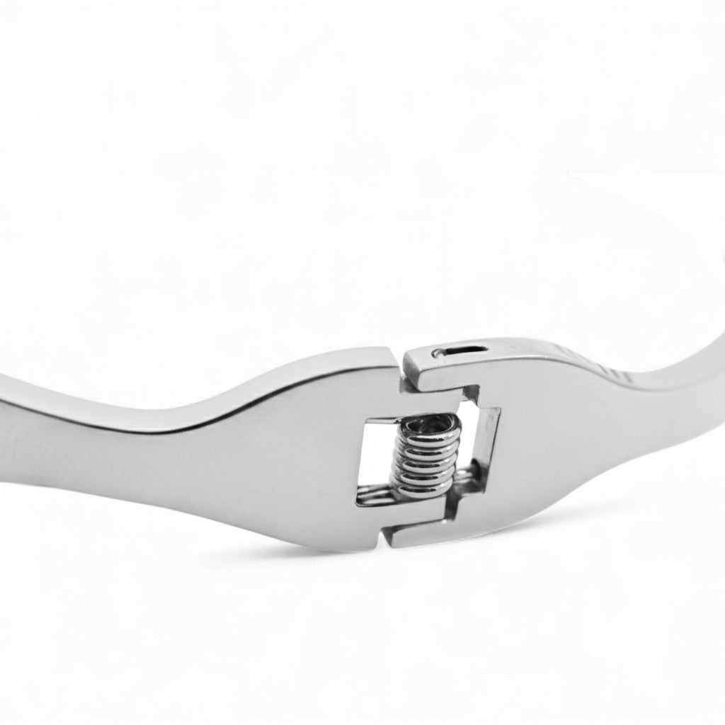 Bracciale a Polsino Rigido con Zirconi Luminosi in Acciaio Inossidabile