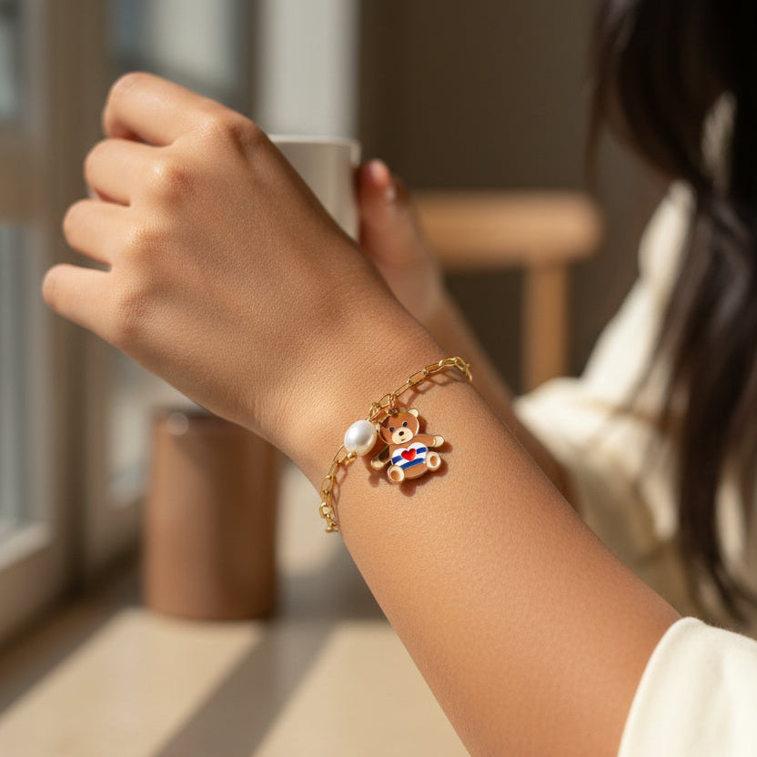 Bracciale Teddy Love con Orsetto Smaltato e Perla In Acciaio Inossidabile