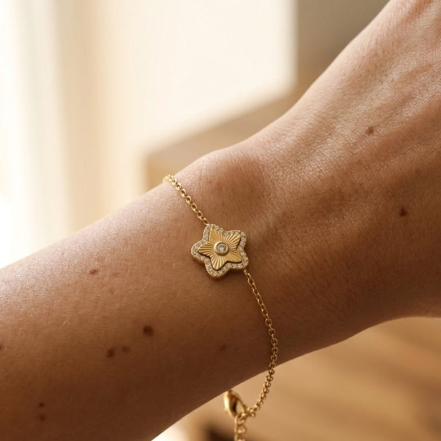 Bracciale Stella Radiante con Pavé e Punto Luce In Acciaio Inossidabile