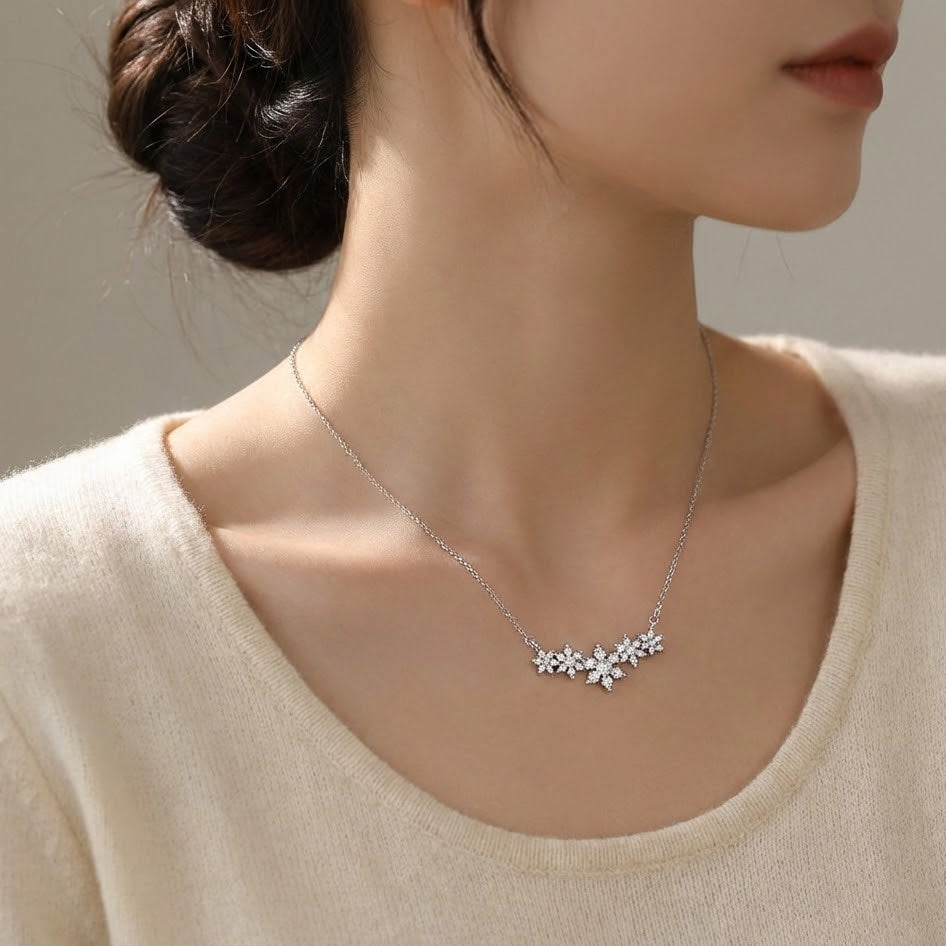 Collana Incanto Continuo con Pavé di Zirconi In Argento