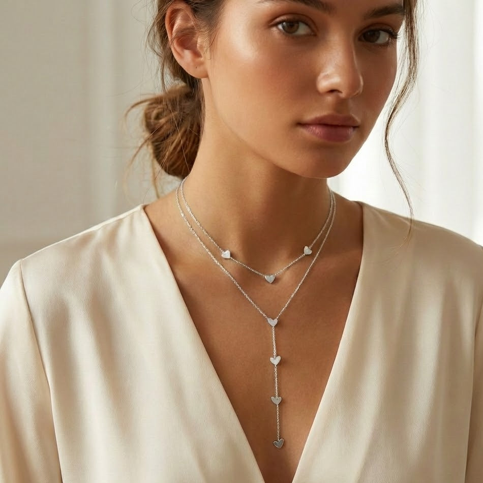 Collana Doppio Filo con Cuori Pendenti In Acciaio Inossidabile.