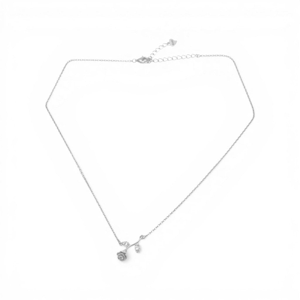 Collana con Rosa Pendente e Foglie Zirconate In Argento 925