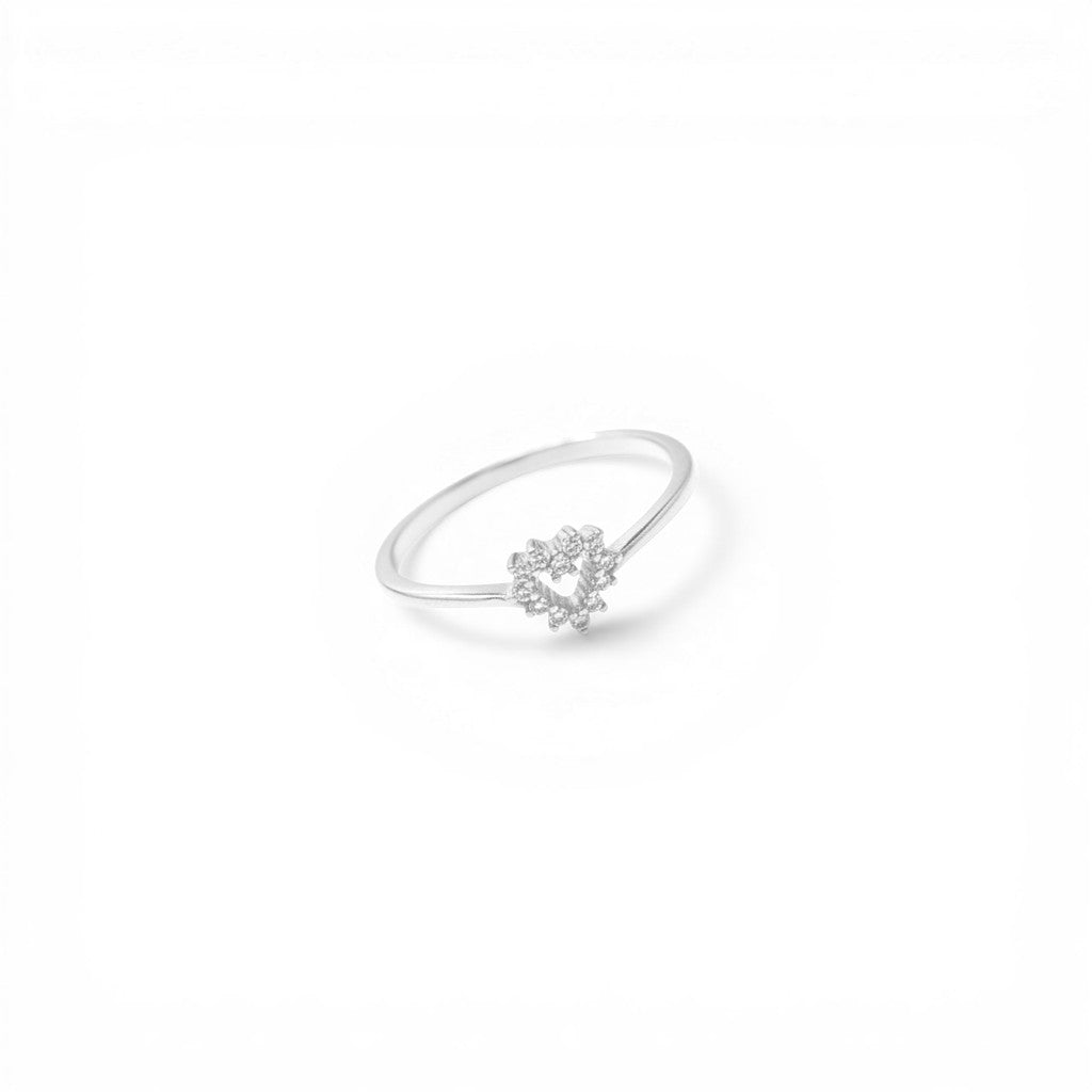 Anello con Cuore Centrale Traforato Zirconato In Argento 925