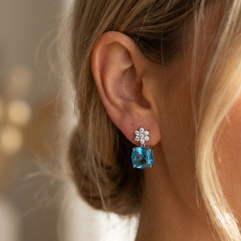 Orecchini Fioritura Celeste con Pietra Azzurra In Argento 925