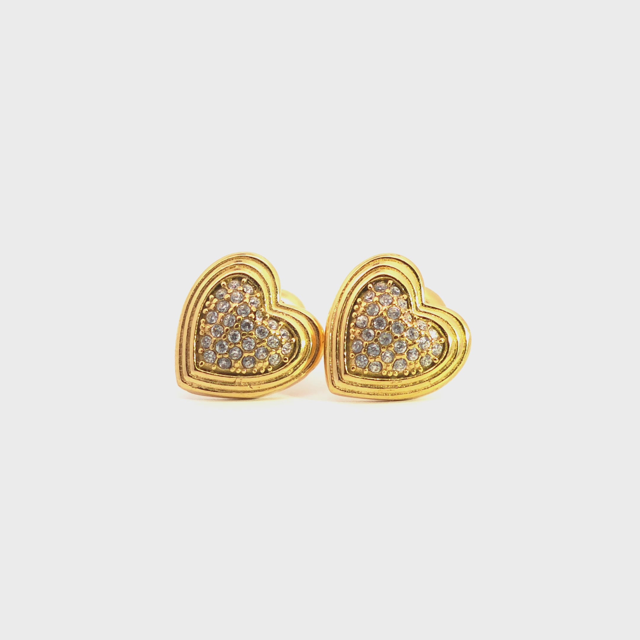 Orecchini a Cuore Bombato con Micro-Pavé di Zirconi In Acciaio Inossidabile
