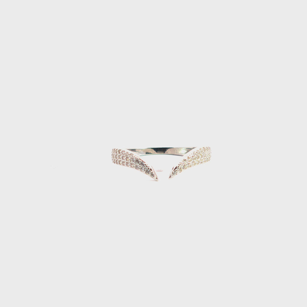 Anello Fascino Prezioso con Zirconi Incastonati In Argento 925