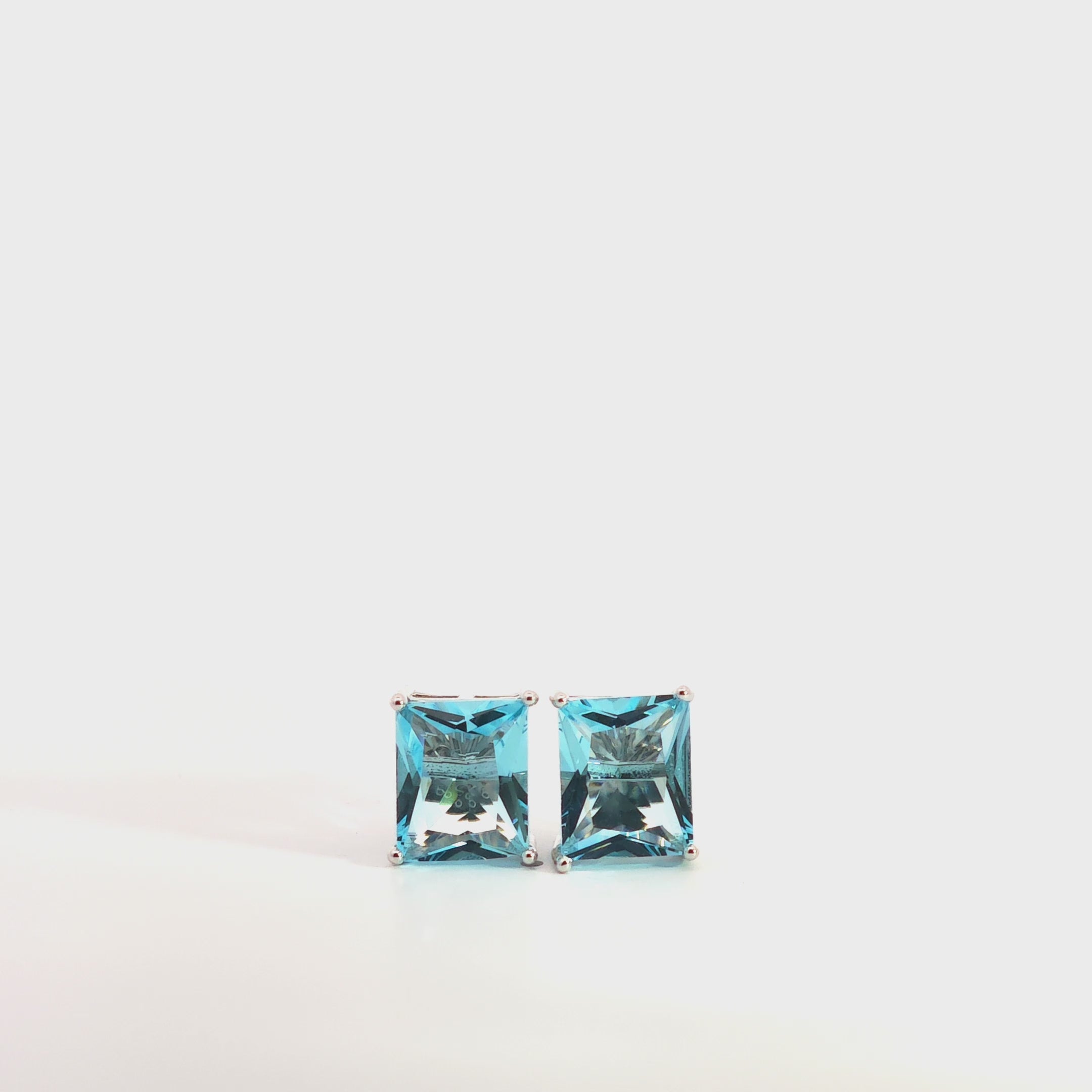 Orecchini Goccia di Luce con Pietra In Argento 925
