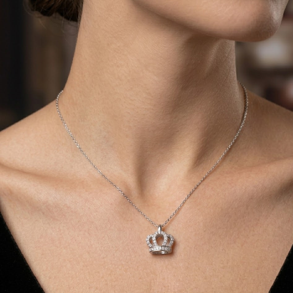 Collana con Pendente Corona e Goccia Zirconata In Argento 925