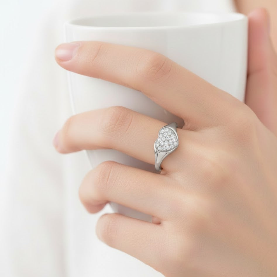 Anello con Cuore in Pavé di Zirconi In Acciaio Inossidabile